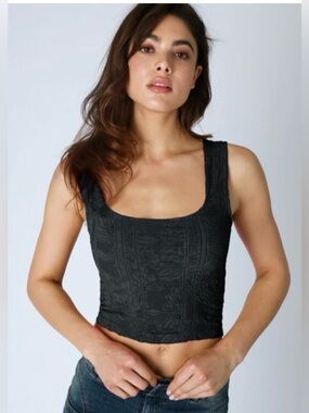 New Nikibiki Double Lace Square-Neck Seamless Tank ~ Black